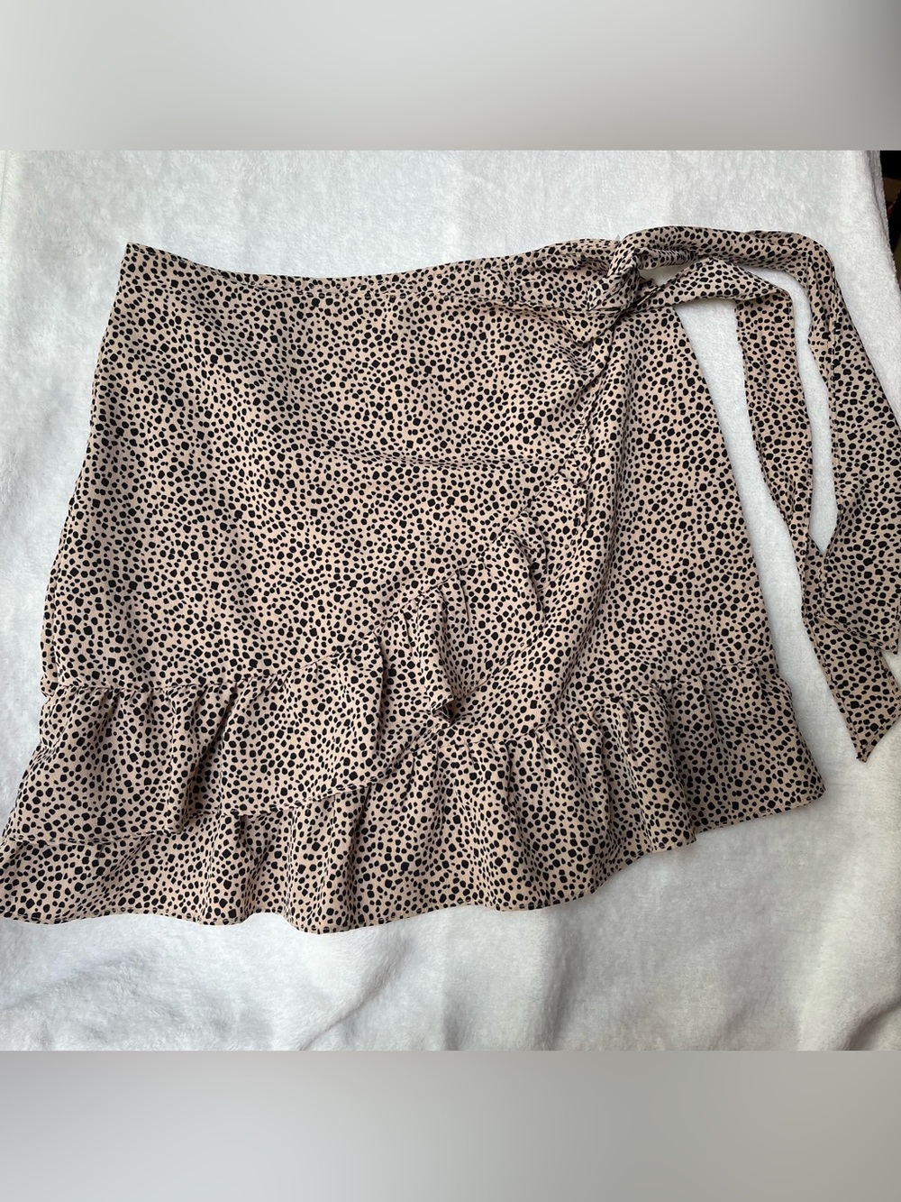 Dotted wrap skirt